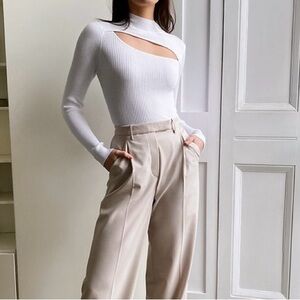 Aritzia Babaton Imprint Sweater - Size S